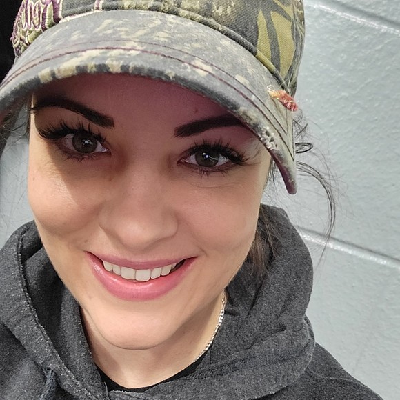 Meet your Posher, Posh - Picture 1 of 1